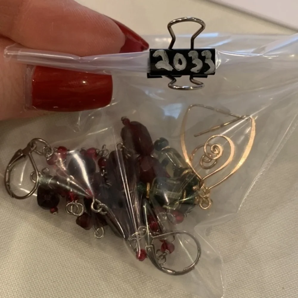 💐5/25 2 pair lot delicate dangle drop chandelier gold silver tone crystal - Picture 8 of 8